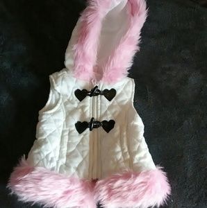 Adorable White Vest w/ Pink Fur Trim